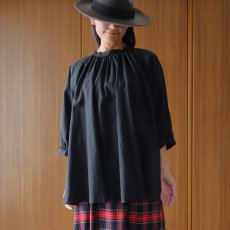 画像1: 08Mab コットンリネンラグランスリーブギャザーブラウス (1)