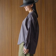 画像2: ista-ire コットンローンピンタックシャツ (2)