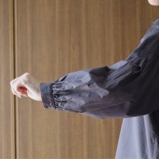 画像8: ista-ire コットンローンピンタックシャツ (8)