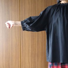画像7: 08Mab コットンリネンラグランスリーブギャザーブラウス (7)