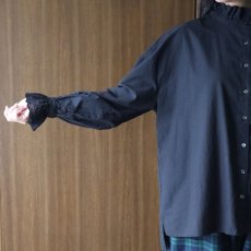 画像5: ista-ire 麻調コットンレースフリルカラーブラウス (5)