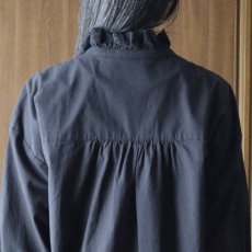 画像7: ista-ire 麻調コットンレースフリルカラーブラウス (7)
