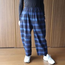 画像13: NARU FACTORY Nishiwakiフランネルチェック エッグパンツ (13)