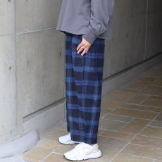 画像4: NARU FACTORY Nishiwakiフランネルチェック エッグパンツ (4)