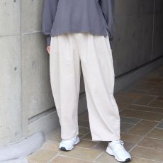 画像1: NARU FACTORY 8Wコーデュロイ エッグパンツ (1)