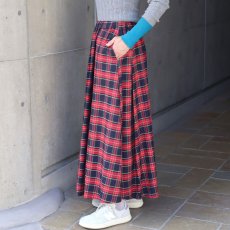 画像7: NARU FACTORY ロイヤルタータン タックロングスカート (7)