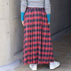 画像6: NARU FACTORY ロイヤルタータン タックロングスカート (6)