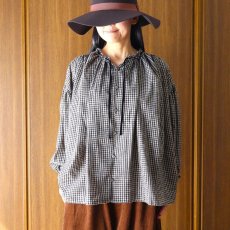 画像4: ista-ire 起毛ギンガムチェックギャザーブラウス (4)