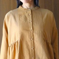 画像19: ista-ire 細畝コーデュロイ脇ギャザーブラウス (19)