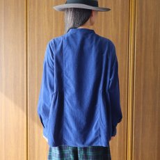 画像3: ista-ire 細畝コーデュロイ脇ギャザーブラウス (3)